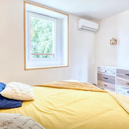 Le Buffet De La Gare Plaisance (Dordogne)